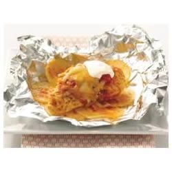 Foil-Pack Taco Chicken Dinner Taco Dinner Recipes, Taco Chicken, Foil Pack Dinners, Foil Pack Meals, Foil Dinners, Taco Dinner, Foil Packet Meals, Sour Cream Chicken, Foil Packet