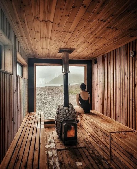 sauna, sauna stove, sauna heater, wood burning sauna, sauna room, sauna interior, huum, huum sauna, woodfired sauna, sauna benefits, bathroom design Huum Sauna, Sauna Wood Stove, Backyard Spa, Wooden Bathtub, Sauna Benefits, Sauna Heaters, Sauna Diy, Ranch Remodel, Concrete Interiors