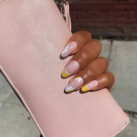 Manicure with pale pink base, yellow French tips, and white and yellow floral designs Yellow French Tips, Lemonade Nails, Early 2000s Trends, Yellow French, Red Weave, Orange Palette, Yellow Smiley Face, Pink Manicure, Tie Dye Nails