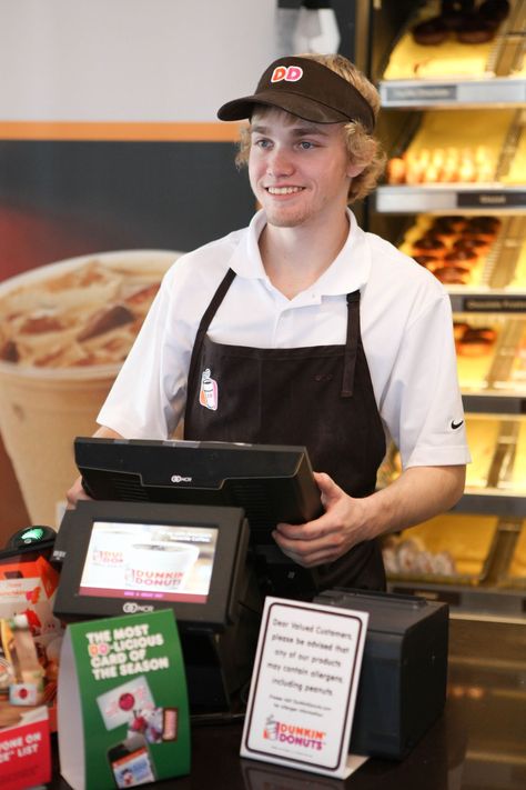 Fast Food Uniform Ideas, Supermarket Uniform, Delivery Uniform Design, Gas Station Uniform Design, Cashier Uniform, Cashier Outfit, Fast Food Uniform, Fast Food Employee, Mcdonalds Employee Uniform