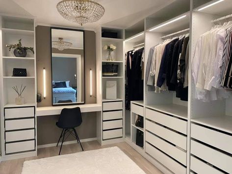 A Walk In Closet, Dressing Room Decor, Dressing Room Closet, Dream Closet Design, Walking Closet, Closet Design Layout, Luxury Closets Design, Closet Renovation, Closet Layout