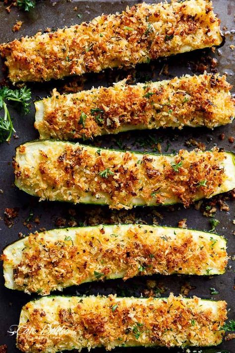 Zucchini Stuffed, Parmesan Crusted Zucchini, Zucchini Recipes Baked, Zucchini Boat Recipes, Stuffed Zucchini, Bake Zucchini, Parmesan Zucchini, Low Carb Zucchini, Grilled Zucchini