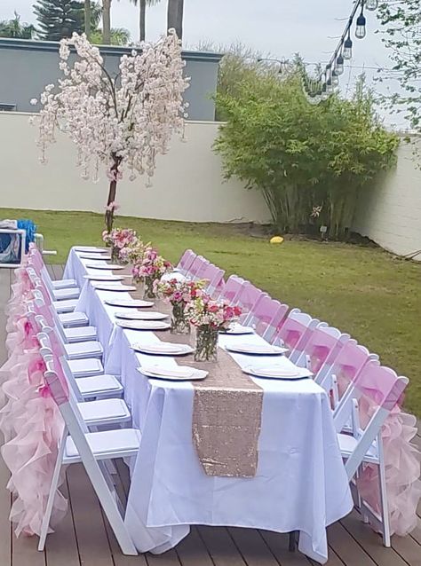 Table Setting For Baby Shower Girl, Baby Shower Long Table Set Up, Baby Shower Guest Table Set Up, Baby Shower Table Set Up, Baby Shower Lunch, Table Baby Shower, Coquette Theme, Table Baby