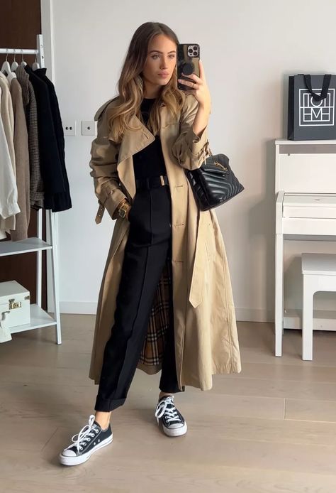 Long Trench Coat Outfit, Casual Trench Coat Outfit, Trench Coat Outfit Winter, Trenchcoat Outfit, Trench Outfit, Coat Outfit Casual, Style Parisienne, Trench Coat Outfit, Beige Trench Coat