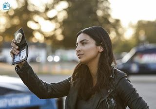 Performers Of The Month - January Winner: Outstanding Actress - Floriana Lima Alex And Maggie Supergirl, Alex And Maggie, Floriana Lima, Maggie Sawyer, Alex Danvers, Supergirl 2015, Adventures Of Superman, Mary Sue, Supergirl And Flash