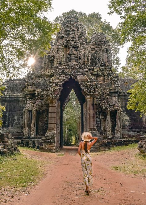 east-gate-angkor-wat-visit Ankor Watt, Steep Staircase, Ta Prohm, Angkor Wat Cambodia, West Gate, Angkor Thom, South Gate, Banyan Tree, Siem Reap