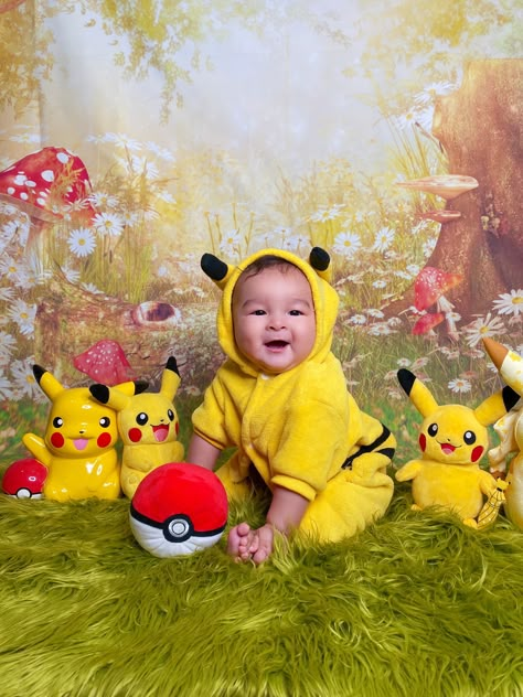 My sons 6 month photo ! Pokemon Photoshoot, Baby Vegeta, 6 Month Baby Picture Ideas Boy, 6 Month Baby Picture Ideas, Baby Pokemon, Instagram Baby, Baby Superhero, Boy Photo Shoot, Toddler Photoshoot