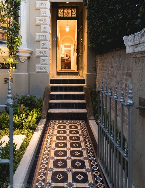 Verandah Heritage Tessellated Tiles – Olde English Tiles™ Victorian Front Garden, Front Path, Victorian House Interiors, Front Door Steps, Victorian Floor Tiles, Tiles Designs, Victorian Terrace House, Victorian Floor, Porch Tile