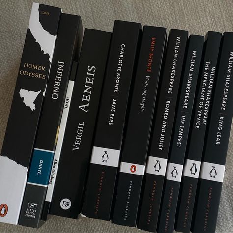 Classic Literature Books, Reading Motivation, 100 Books To Read, Penguin Classics, Unread Books, Literature Books, Inspirational Books To Read, 100 Book, Book Annotation