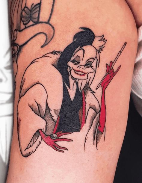 Disney Villains Tattoos Ideas, Disney Villains Tattoos Sleeve, Disney Tattoo Color, Disney Villain Tattoo Ideas, Cruella Deville Tattoo Ideas, Cruella Deville Drawing, Cruella Deville Tattoo, Villian Tattoo Ideas, Disney Villains Tattoos