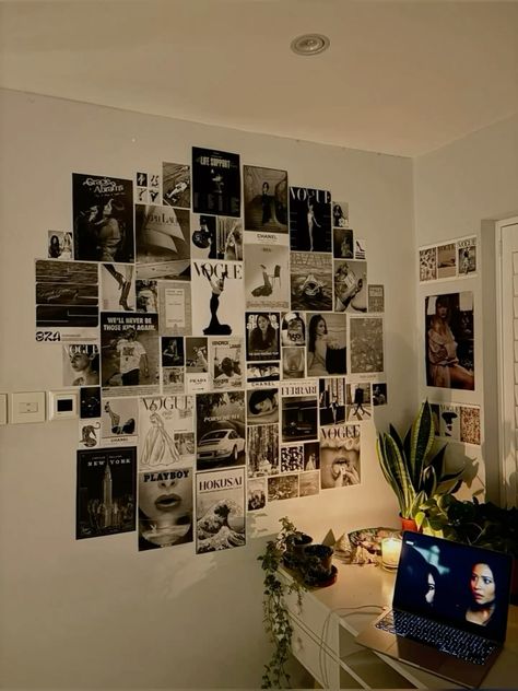 Room Decor Bedroom Poster Wall, Black And White Wall Aesthetic, Poster Wall Inspo Aesthetic, Black And White Bedroom Vintage, Black N White Room Ideas, Room Idea Black And White, Room Decor Bedroom Photo Wall, Bedroom Inspo Decor Ideas Wall Art, Room Decor Pictures Wall Inspiration