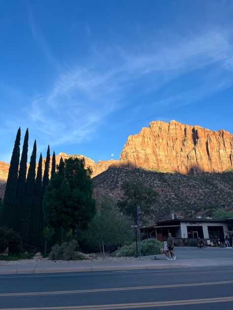 Utah Travel Aesthetic, Utah Aesthetic, Desert Vibes, Utah Travel, Outside World, American Dream, Zion National Park, Filming Locations, Dream Destinations