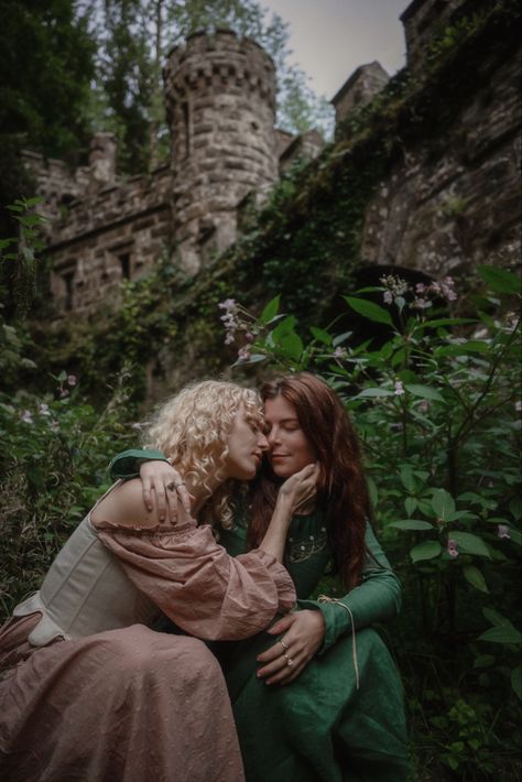 Medieval Sapphic Aesthetic, Lesbian Royalcore, Sapphic Fantasy Aesthetic, Medieval Lesbians, Lesbian Knight, Medieval Couple, Whimsical Photoshoot, Fairytale Photoshoot, Fairy Photoshoot