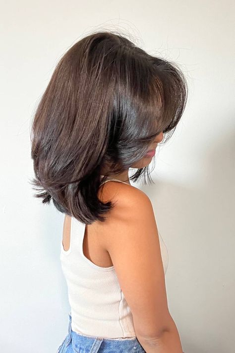 Medium Length Haircuts With Layers, Best Medium Length Haircuts, Fresh Haircuts, Hair Color Names, Medium Length Haircut With Layers, Haircuts With Layers, Layered Thick Hair, Haircut With Layers, Hair Color Guide