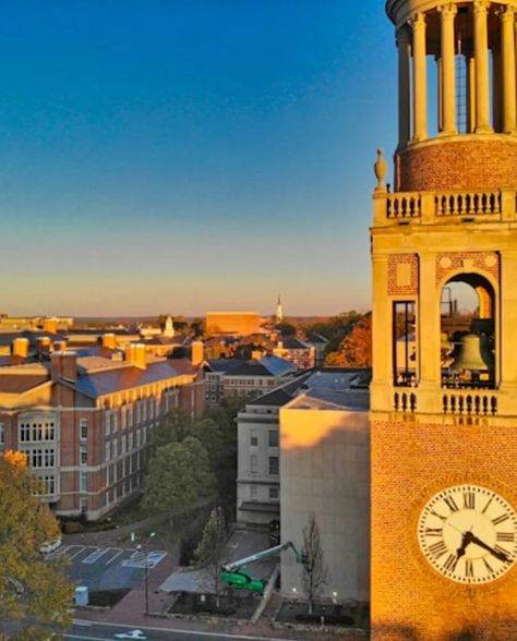 Welcome to Chapel Hill, North Carolina, a vibrant town steeped in history, culture and academic excellence. College Visits, North Carolina Art, Chapel Hill North Carolina, Long Weekend Getaways, Usa Trip, Chapel Hill Nc, Academic Excellence, College Town, Rooftop Restaurant