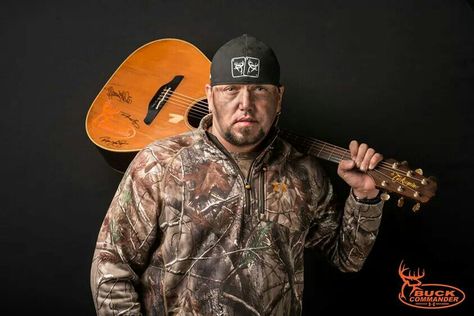 Jason aldean buck commander Buck Commander, Jason Alden, Soundtrack To My Life, Jason Aldean, Country Music Artists, Tim Mcgraw, My Prince Charming, Country Men, Country Stars