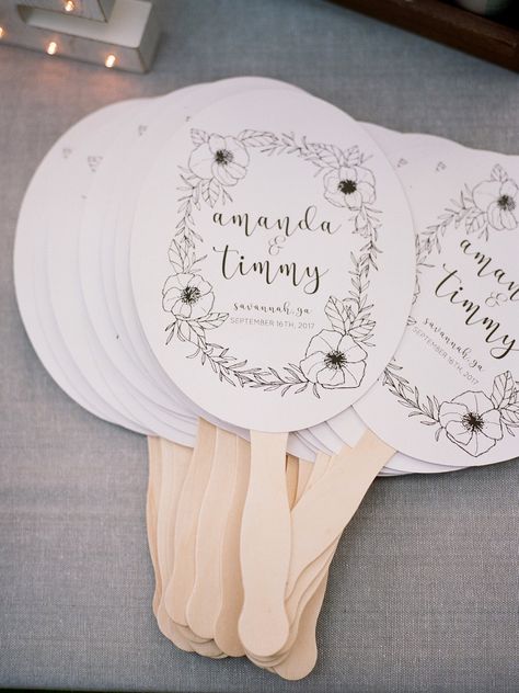 Wedding fans Diy Wedding Program Fans, Hand Fans For Wedding, Boda Diy, Program Fans, Wedding Thank You Gifts, Wedding Program Fans, Wedding Planning Decor, Wedding Fans, Hand Fans