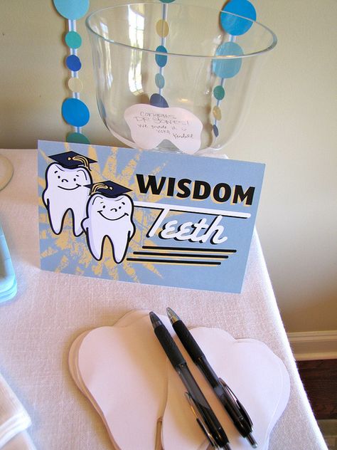 Wisdom tooth (Guests write a note of encouragement/wisdom for the grad!) Dental Party Favors, Dentist Birthday Party Ideas, Dental Hygiene School Graduation Party, Dental Hygienist Party Ideas, Dental Hygiene Pinning Ceremony, Dentist Theme Party, Dentist Party Decoration, Dental School Party, Dentist Party Ideas