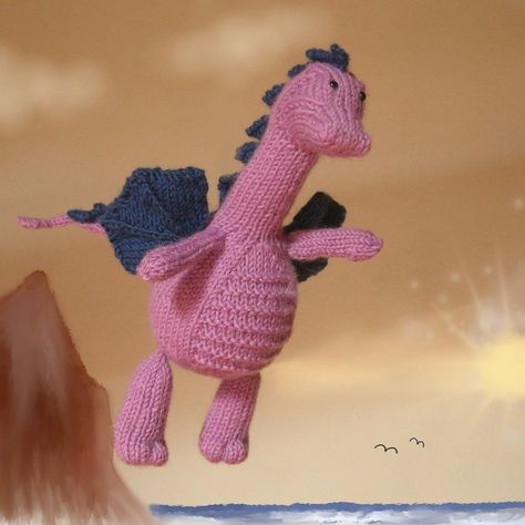 Tarragon the Gentle Dragon Knitting pattern by Knit-a-Zoo Crochet Dragon Pattern, Miniature Knitting, Knitted Toys Free Patterns, Crochet Dragon, Knitting Patterns Toys, Knitted Animals, Dragon Wings, Knitted Wit, Dragon Pattern