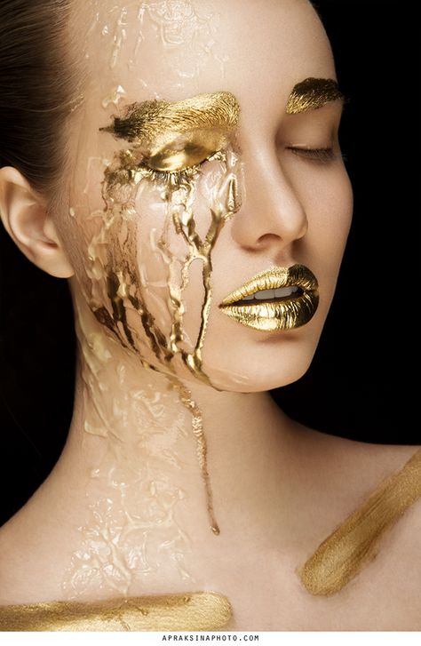 Dripping Gold Makeup, Angle Makeup, Gold Face Paint, Golden Makeup, Gold Smokey Eye, Gold Skin, Avant Garde Makeup, Belly Painting, Gold Bodies