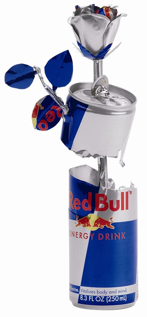 Red bull art almost as beautiful as the taste Soda Can Art, Western Bulldogs, Monster Crafts, Bull Art, Party Things, Pop Cans, Can Crafts, Energy Drink, Monster Can