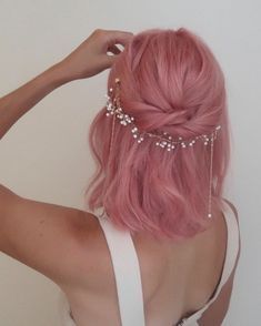 Pink Short Hair, Baby Pink Hair, Half And Half Hair, Light Pink Hair, Pink Hair Dye, Creative Hair Color, Pastel Pink Hair, Hair Color Pink, Penteado Cabelo Curto