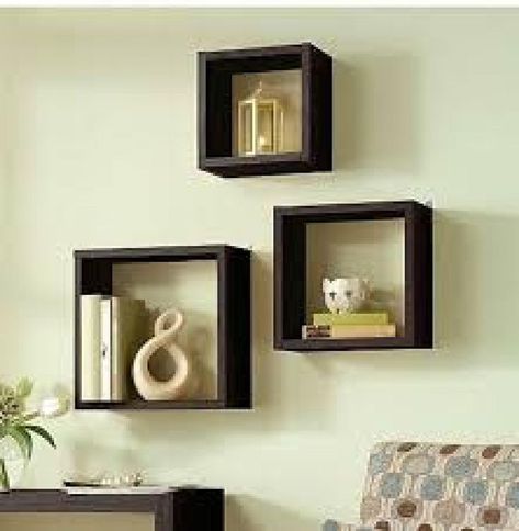 Wooden Wall Decorating Ideas 2022 Home Interior Wall Design decoration//Tips And Inspiration Floating Cube Shelves, Shelves Light, Square Shelves, Cube Wall Shelf, Corner Shelf Design, Wall Shelves Living Room, Wall Cubes, Shelf Decor Bedroom, Box Shelf