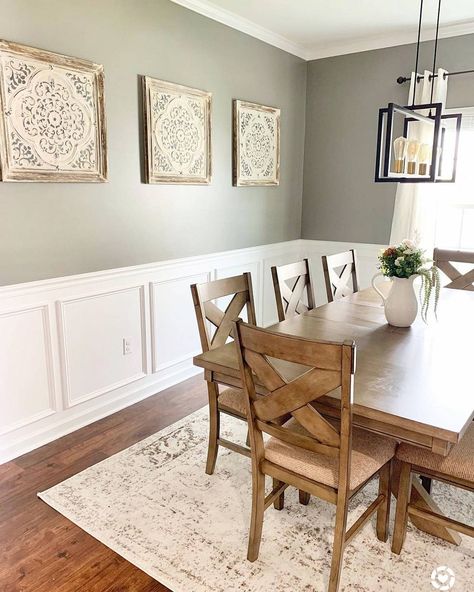 White Wainscoting Green Walls, Multipurpose Dining Room, Assisted Living Decor, Earthy Coastal, Dining Room With Built Ins, Playroom Dining Room, Dining Room Wall Color, Wainscoting Kitchen, Ideas For Small Homes