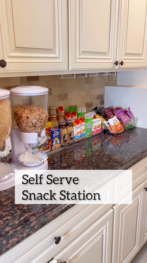 Breakfast Bar Organization Ideas, Breakfast Self Serve Station, Breakfast Bar Organization, Volunteer Snack Station, Snack Organization Ideas Counter, Work Snack Station, Break Room Snack Station, Snack Counter Ideas, Break Room Snack Ideas