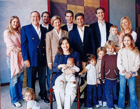 royals familie of greece Royal Family Of Greece, Marie Chantal Of Greece, King George I, Greek Royalty, Greek Royal Family, Queen Margrethe Ii, Marie Chantal, Danish Royal Family, Danish Royals