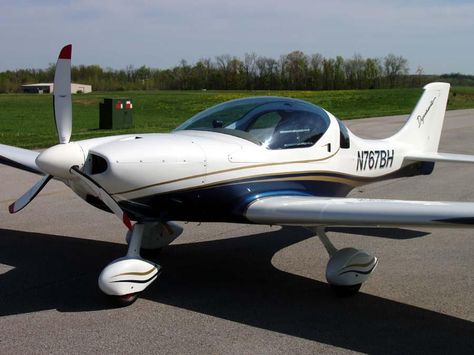 2012 Aerospool WT-9 Dynamic for sale in IL United States => www.AirplaneMart.com/aircraft-for-sale/Light-Sport-Aircraft/2012-Aerospool-WT-9-Dynamic/11905/ Planes For Sale, Light Sport Aircraft, Aircraft Sales, Used Aircraft, Light Aircraft, Dynamic Light, Airplane For Sale, Aircraft Painting, Air Craft