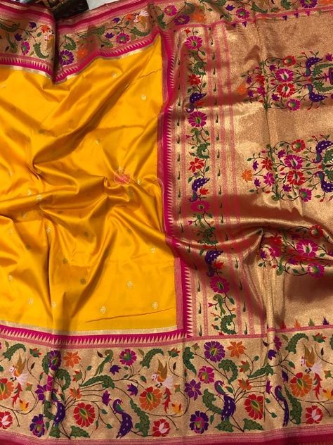 paithani soft silk weaving Paithani borders sarees Yellow Paithani Saree, Pythani Sarees, Yellow Paithani, Haldi Kunku, Kora Sarees, Dusky Skin, Bride Reception Dresses, Saree Kanchipuram, Saree Floral