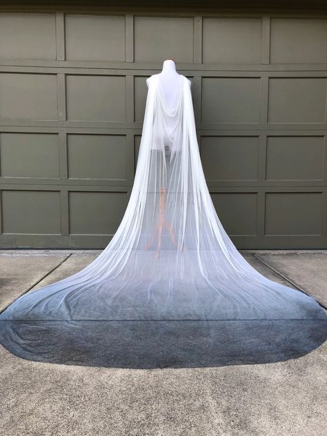 Veil Diy, Drape Veil, Cape Tutorial, Wedding Cape Veil, Elbow Length Veil, Medieval Cloak, Cape Veil, Draping Wedding, Ivory Bridal Veil