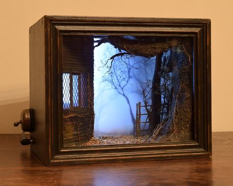 Shadow Box Kunst, Miniature Scenes, Arte Van Gogh, Shadow Box Art, The Art Of Storytelling, Model Maker, Miniature Rooms, Miniature Crafts, Assemblage Art