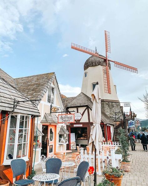 Solvang Restaurants, Solvang Bakery, Solvang California, California Restaurants, Santa Ynez, Carmel By The Sea, Pismo Beach, Beautiful Streets, California Dreamin'