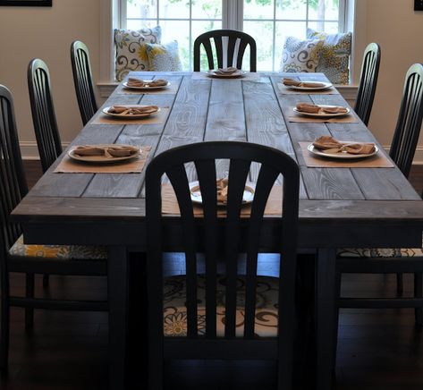 Diy Farmhouse Table Plans, Old Tables, Build A Farmhouse Table, Farmhouse Table Plans, Rustic Farmhouse Table, Farmhouse Dining Room Table, Diy Farmhouse Table, Diy Dining, Table Diy