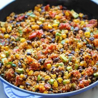 One Pan Mexican Quinoa, Smoothies Vegan, Mexican Quinoa, Clean Eating Recipes For Dinner, Clean Eating For Beginners, Cooking Bacon, Clean Eating Dinner, Think Food, Quinoa Recipes