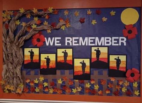 Veterans Day For Kids, Veterans Day Art, Veterans Day Photos, Book Bulletin Board, Remembrance Day Activities, Kids Bulletin Boards, Veterans Day Celebration, Door Decorations Classroom Christmas, Remembrance Day Art