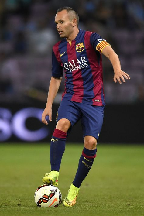 Andres Iniesta of Barcelona in 2016. Andreas Iniesta, Iniesta Spain, Iniesta Barca, Iniesta Barcelona, Old Barcelona Team, Andres Iniesta World Cup 2010, Barcelona 2009 Champions, Cristiano Ronaldo Juventus, Ronaldo Juventus