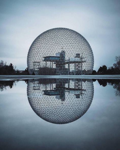 Fubiz (@fubiz) | Twitter Richard Buckminster Fuller, Neo Futurism, Collage Architecture, Skyscraper Building, Building Landscape, African Interior Design, Buckminster Fuller, Eco Architecture, Archi Design