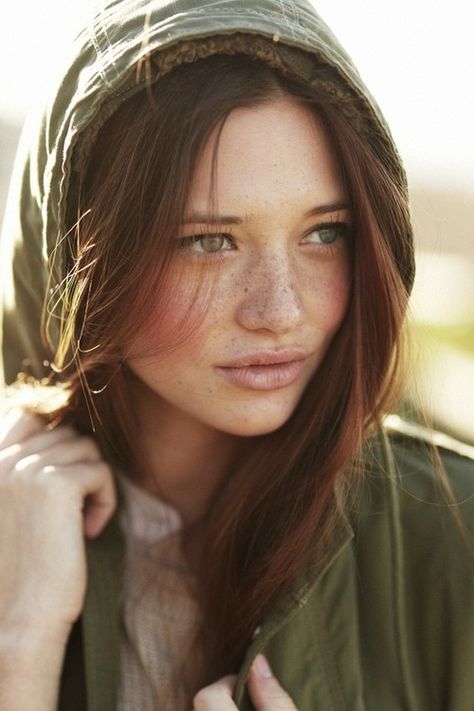 Pout + Freckles = Beauty Irish Redhead, Coffee Facial, Mekap Mata, Glowing Radiant Skin, Smink Inspiration, Luscious Hair, Home Remedies For Hair, Bare Face, Skin Complexion