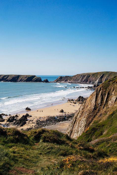 New South Wales Australia Aesthetic, Wales Beach Aesthetic, Best Beaches In Australia, Wales Aesthetic, Rare Aesthetics, Beach Core, Wales Beach, Welsh Coast, British Holidays