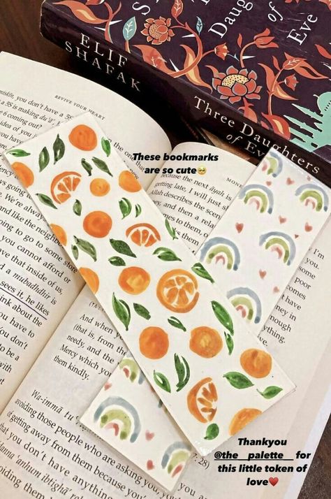 Simple Bookmark Ideas, Bookmark Drawing Ideas, Easy Watercolor Bookmarks, Paint Bookmarks, Watercolor Bookmark Ideas, Harry Potter Doodles, Bookmarks Watercolor, Painted Bookmarks, Books Bookmark