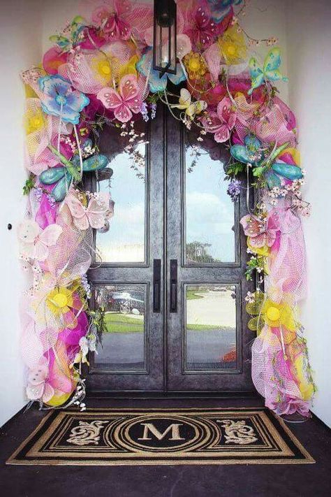 Butterfly Arch, Lemonade Stand Birthday Party, Welcoming Front Door, Lemonade Stand Birthday, Front Door Decorations, Butterfly Garden Party, Fairy Garden Birthday Party, Butterfly Birthday Party, Fairy Garden Party