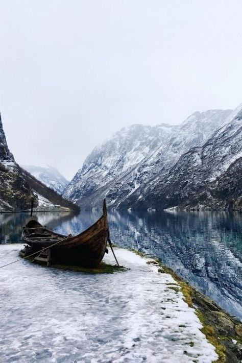 Vikings Art, Viking Aesthetic, Norwegian Vikings, Valhalla Viking, Norway Viking, Viking Village, Navi A Vela, Norway Fjords, Viking Culture