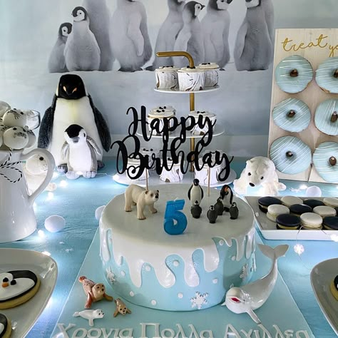 Arctic Animal Party, Artic Birthday Party Ideas, Arctic Birthday Party, Penguin Themed Birthday Party, Animal Party Cake, First Birthday Theme Boy, Animal Theme Birthday, Arctic Blast, Animals Party