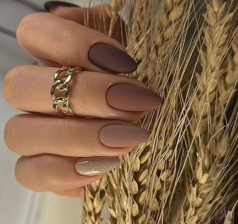 Coffee Brown Nails Design, November Nails Brown, Coffee Nails Designs, November Nails, Coffee Flower, Geometric Nail, Casual Nails, Brown Nails, Elegant Nails