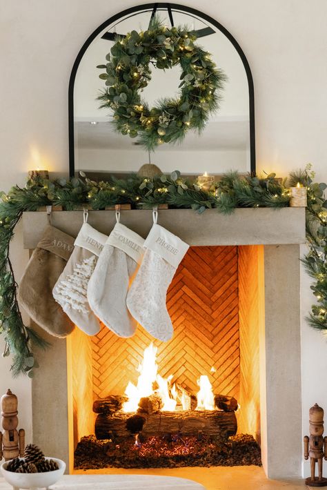 12 Holiday Mantel Decorating Ideas for 2023 Pottery Barn Fireplace, Barn Fireplace, Holiday Mantel Decorating Ideas, Mantel Inspiration, Mantel Mirrors, Holiday Mantel, Stockings Christmas, Nancy Meyers, Pine Wreath