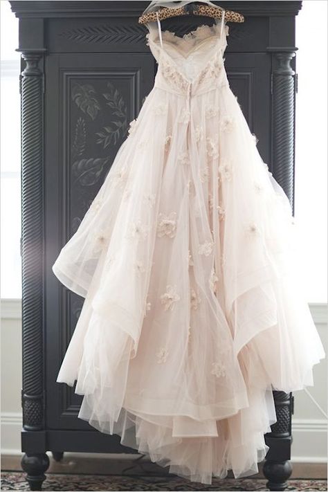 wedding gown details Wedding Gown Princess, Pink Wedding Gowns, Blush Gown, Tulle Wedding Gown, Pink Wedding Dress, Wedding Dresses With Flowers, Princess Wedding Dress, Bohol, Beauty Dress