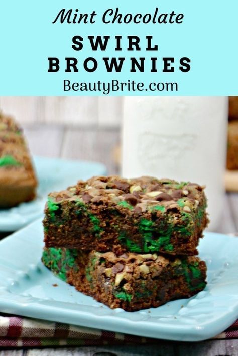 Mint Chocolate Swirl Brownies #brownies #dessert #chocolatebrownies #mintchocolatebrownies #food Chocolate Chip Dip, Mint Cheesecake, Swirl Brownies, Chocolate Fan, Brownie Ingredients, Trying New Things, Chocolate Swirl, Treat Recipes, Ring Styles